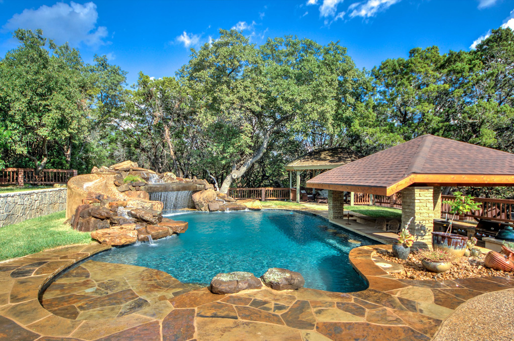 Custom Pool with Travertine Pavers